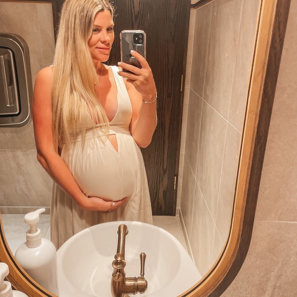 Meet your Posher, Brittany - Picture 5 of 6